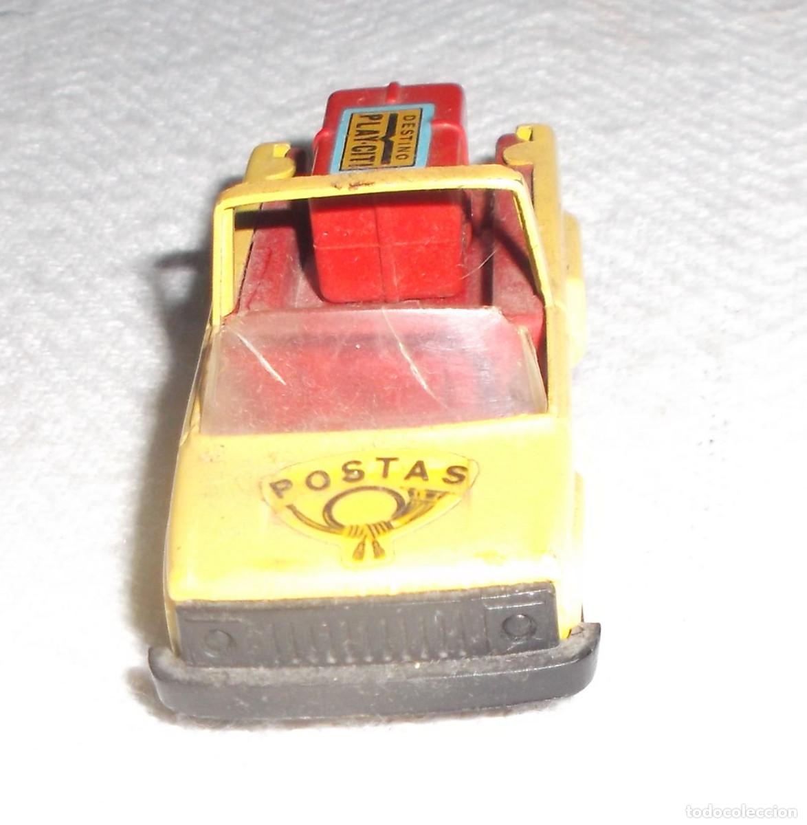 Coches a escala: coche de postas con su caja de envios casa Guisval