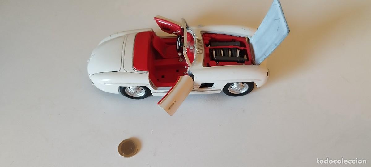 Auto in scala: Lote de 3 coches miniatura: Renault M&eacute;gane Cabrio, coche cl&aacute;sico y Mercedes-Benz 300SL