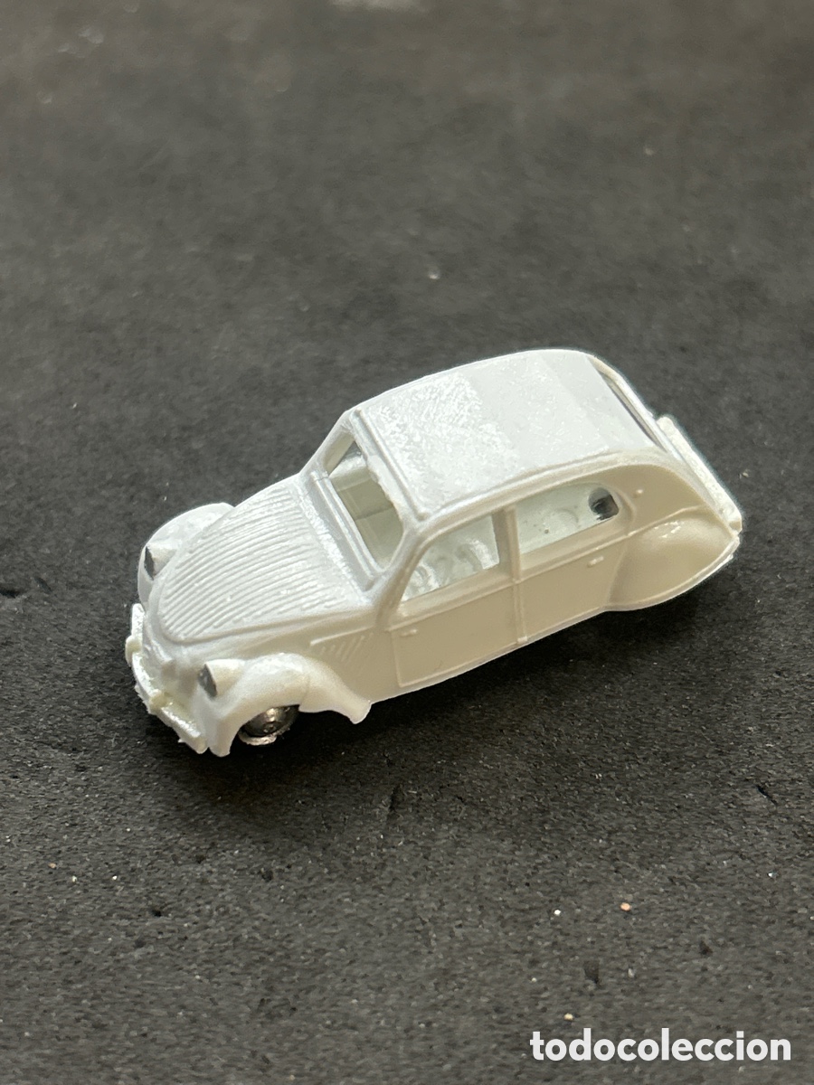 Coches a escala: EKO Renault 2cv Blanco 1:86 - Foto 1