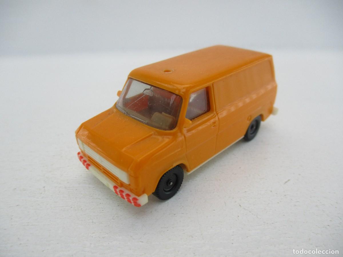 Coches a escala: COCHE ESCALA 1:87 REF B18 - Foto 1