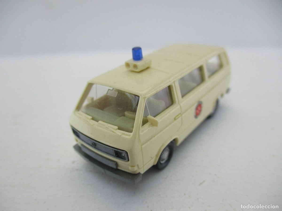 Coches a escala: COCHE ESCALA 1:87 REF B18 - Foto 1