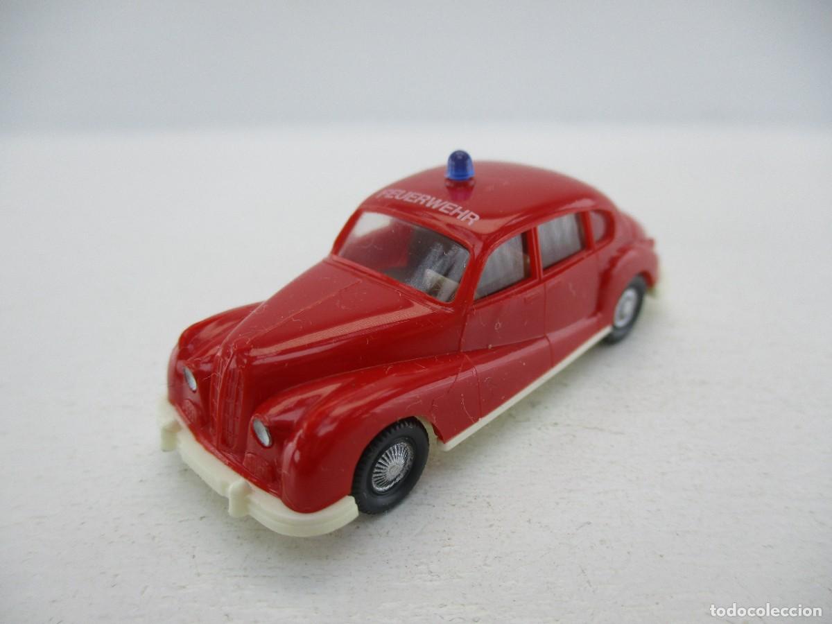 Coches a escala: COCHE ESCALA 1:87 REF B13 - Foto 1