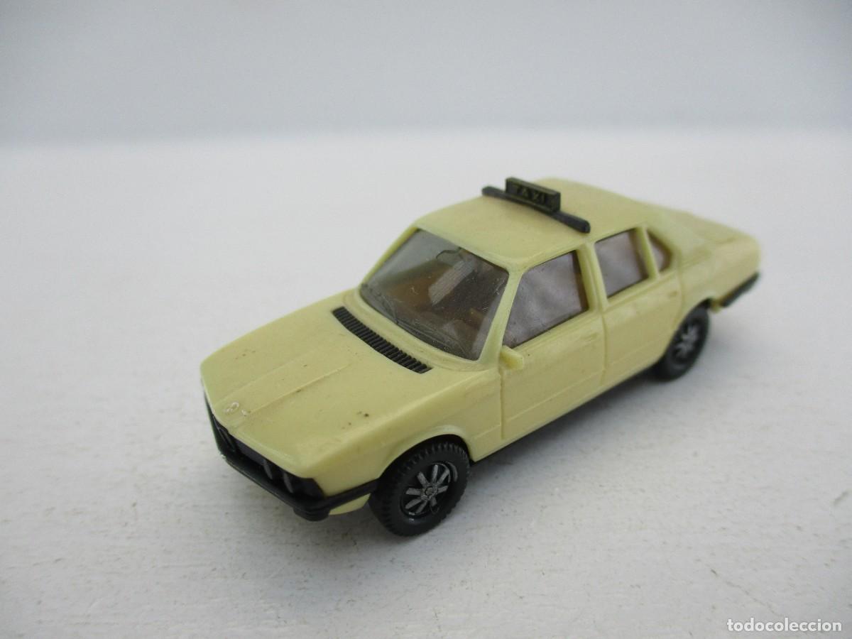 Coches a escala: COCHE ESCALA 1:87 REF B13 - Foto 1