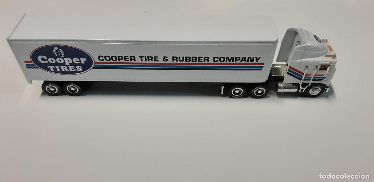 Coches a escala: Camion con remolque cooper tires edici&oacute;n limitada - Foto 1