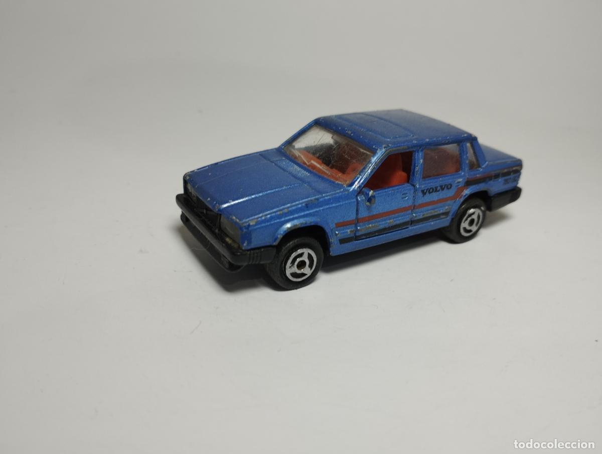 Coches a escala: VOLVO 760 DE MAJORETTE 1,64