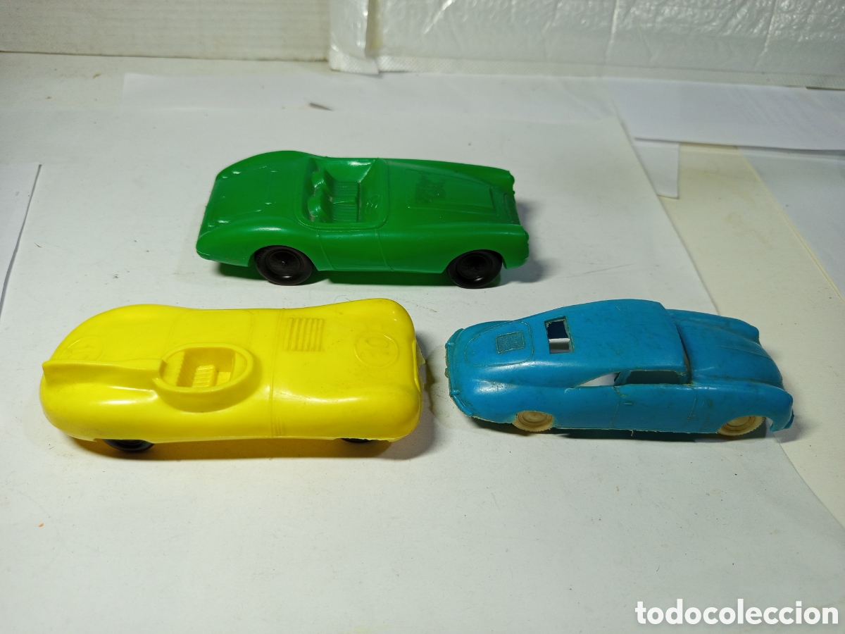 Coches a escala: Coches de pl&aacute;stico vintage - Foto 2