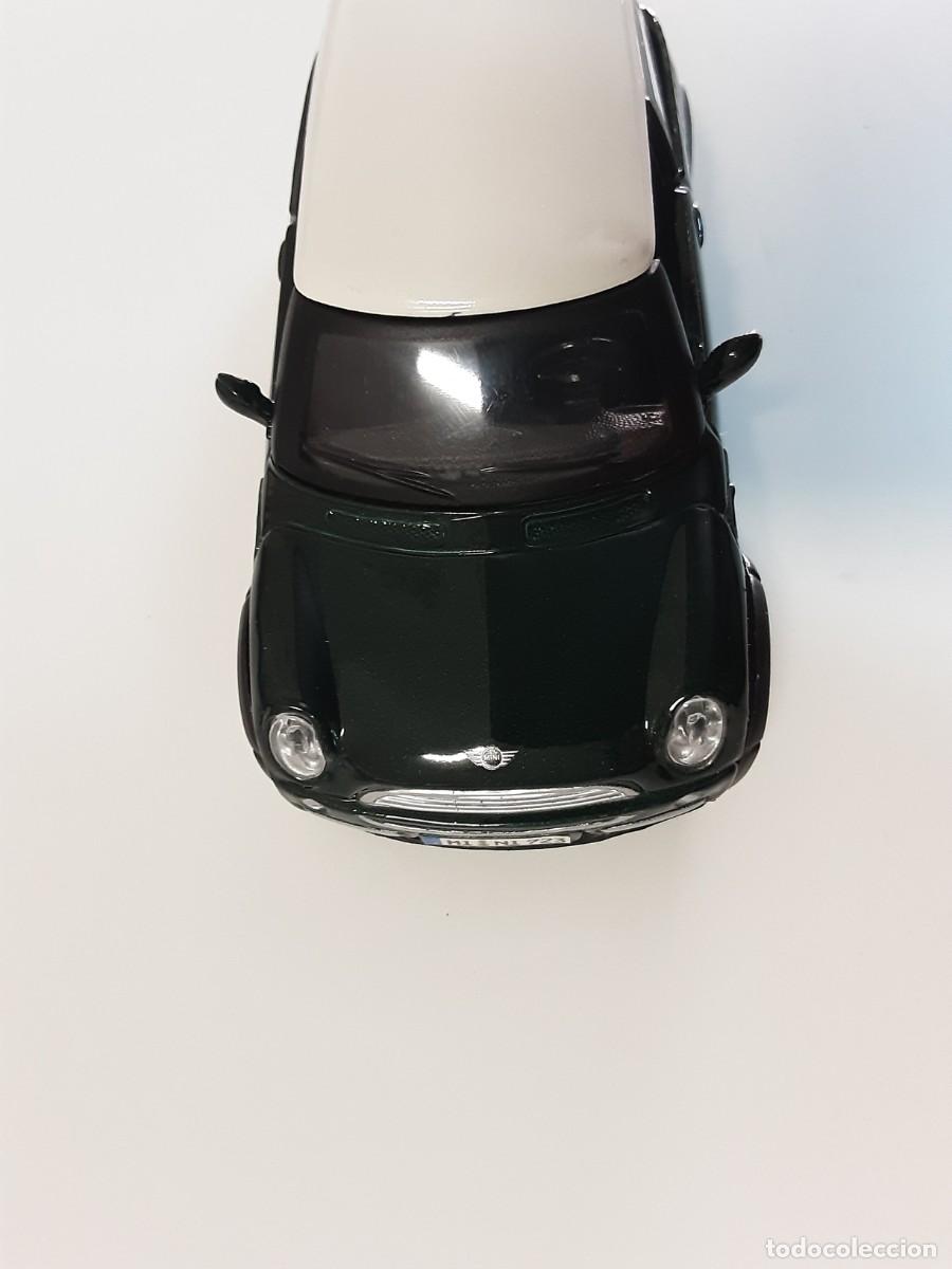 Coches a escala: Maisto mini cooper 1:36 - Foto 3