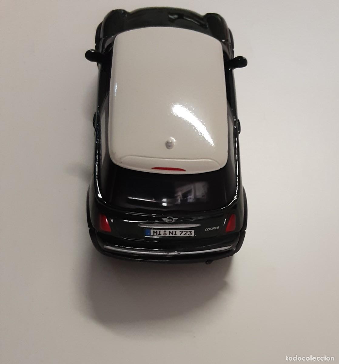 Coches a escala: Maisto mini cooper 1:36 - Foto 4