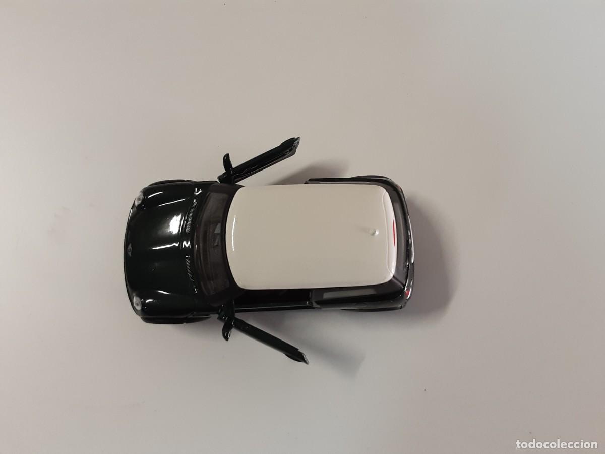 Coches a escala: Maisto mini cooper 1:36 - Foto 5