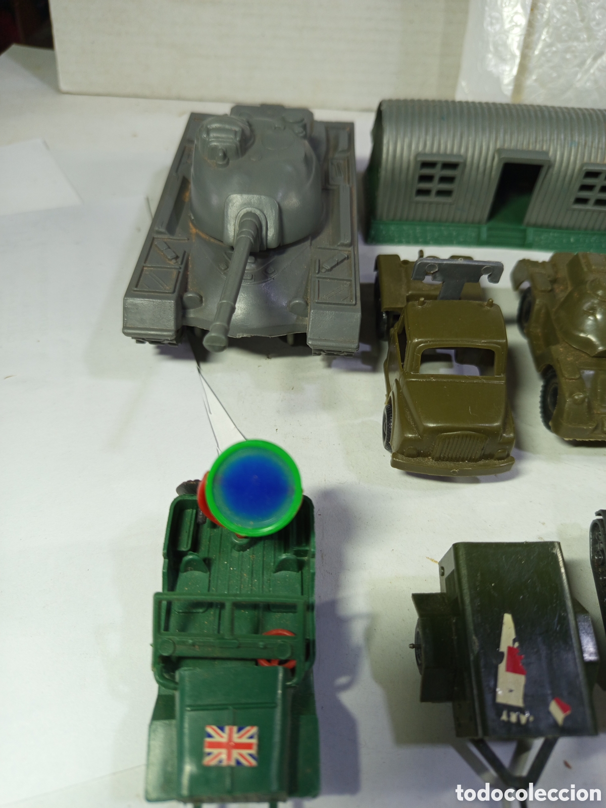 Coches a escala: Veh&iacute;culos militares de pl&aacute;stico - Foto 2