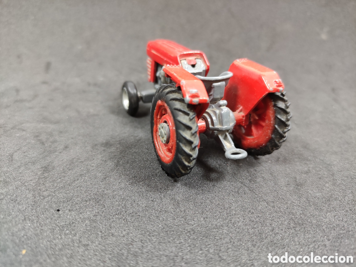 Coches a escala: Tractor Masei Ferguson de Joal - Foto 3