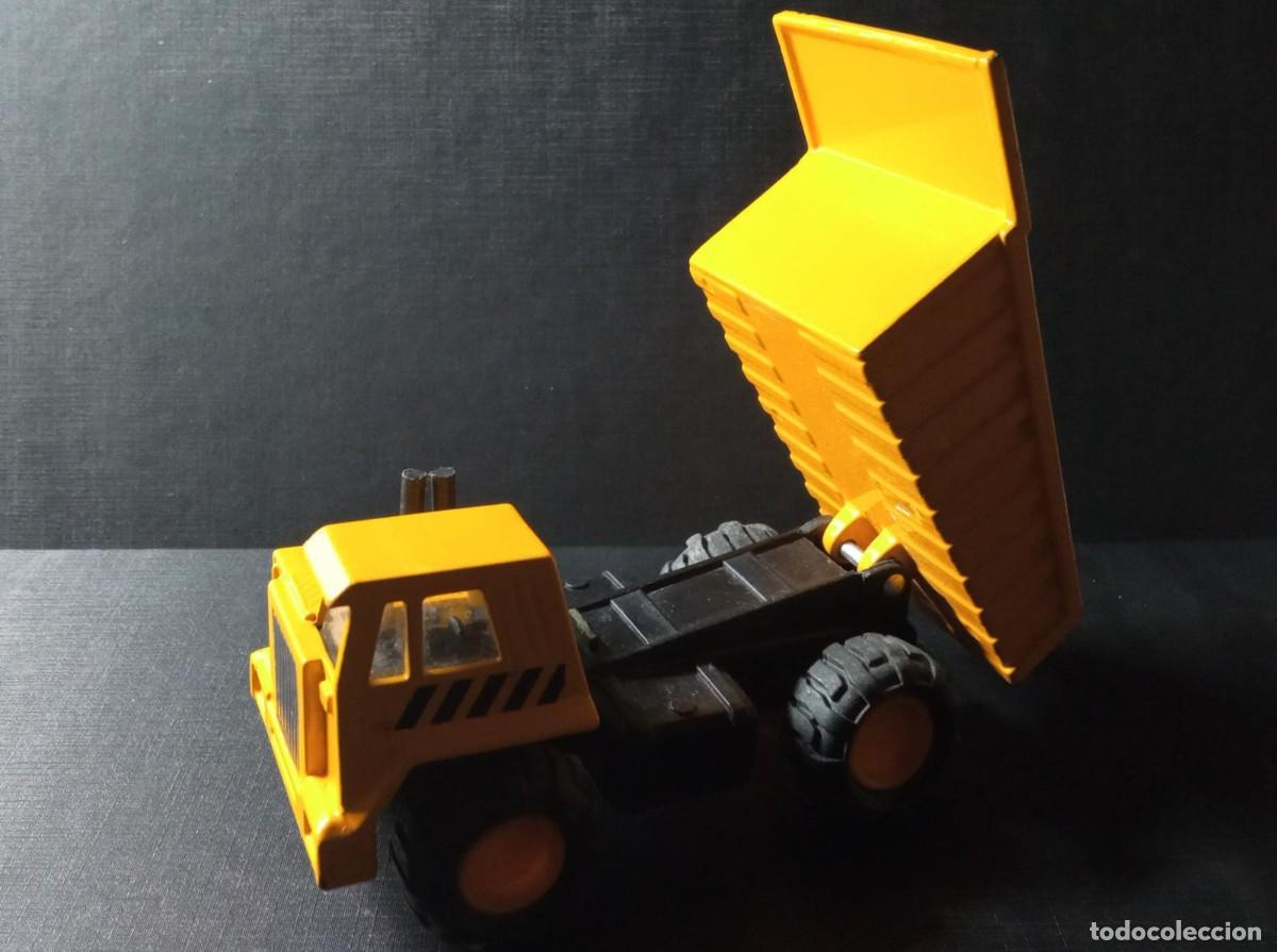 Modellautos: CAMI&Oacute;N MET&Aacute;LICO DE VOLQUETE MARCA SOMA 1998
