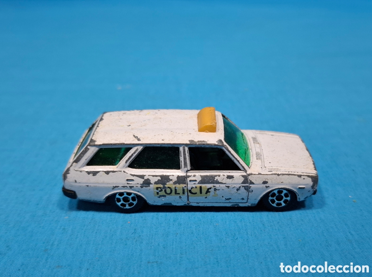Coches a escala: SEAT 131 FAMILIAR - PILEN - ESCALA 1:64