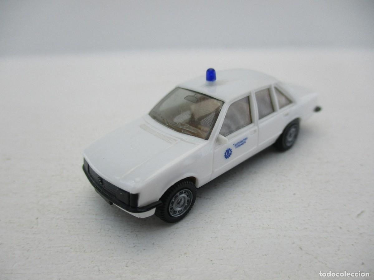 Coches a escala: COCHE ESCALA 1:87 REF RB - Foto 1