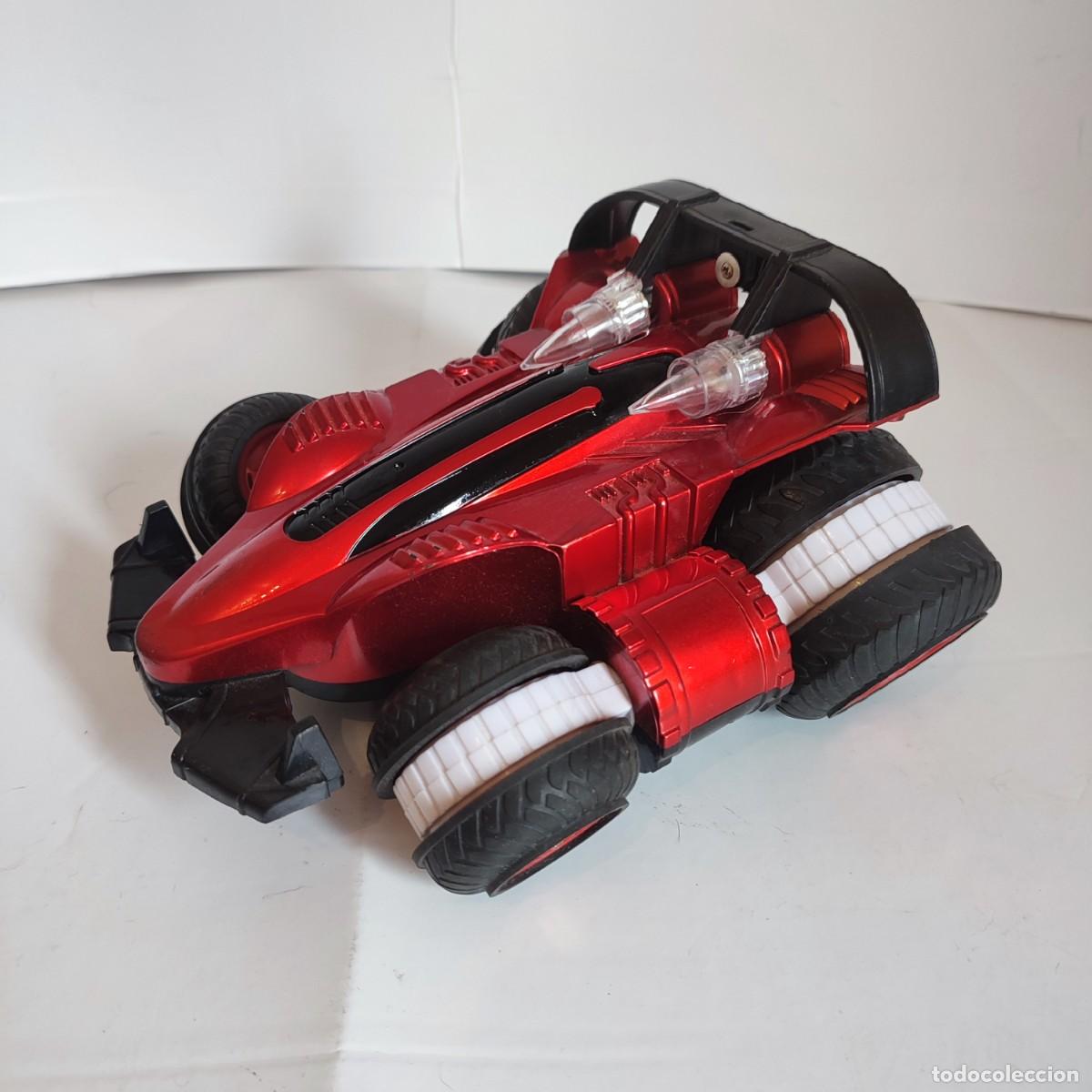 Coches a escala: Coche teledirigido acrob&aacute;tico 4x4 rojo - RC stunt car (sin probar)