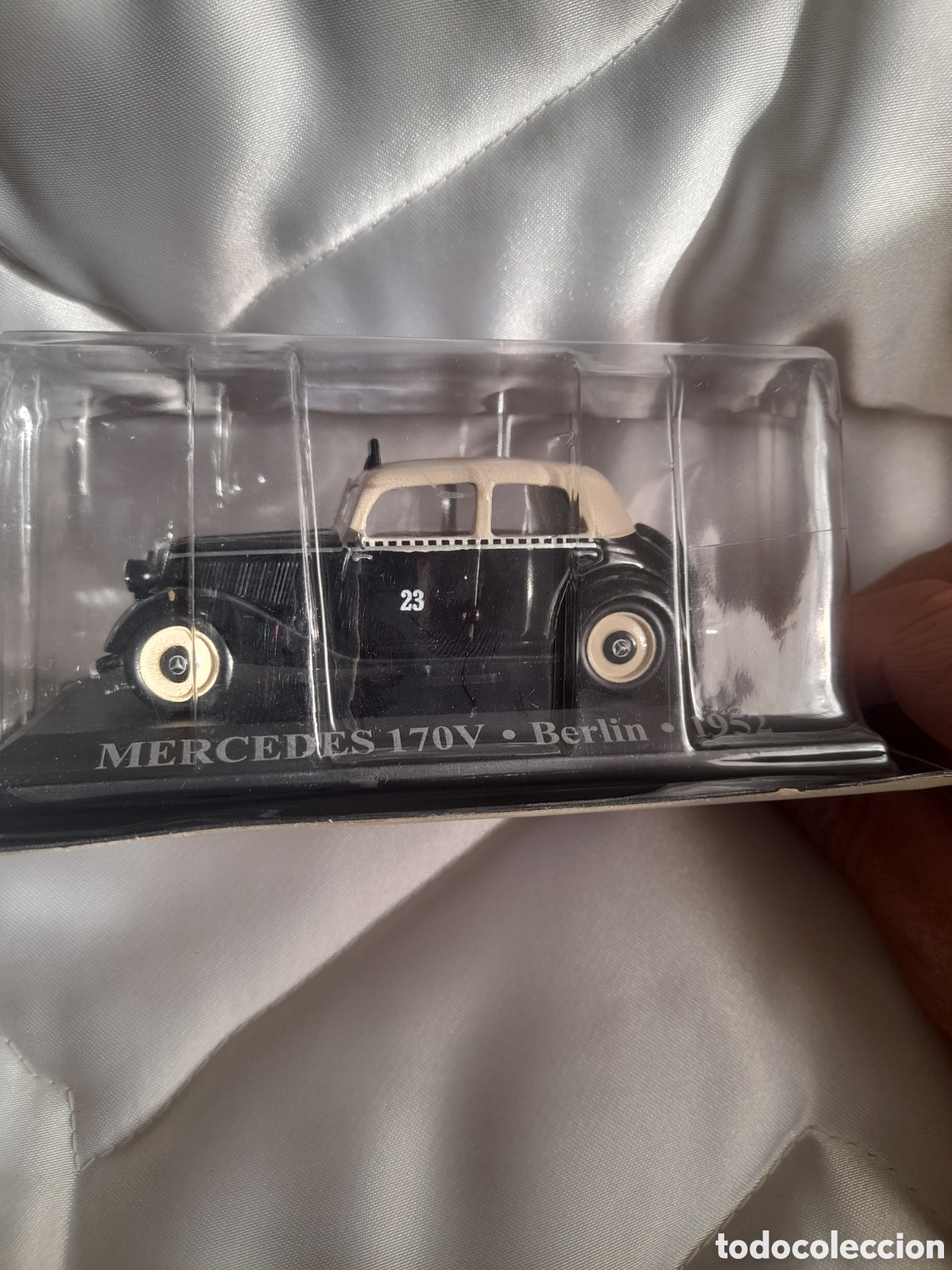 Coches a escala: Coche met&aacute;lico de colecci&oacute;n. Mercedes 170 V. Berl&iacute;n.1952