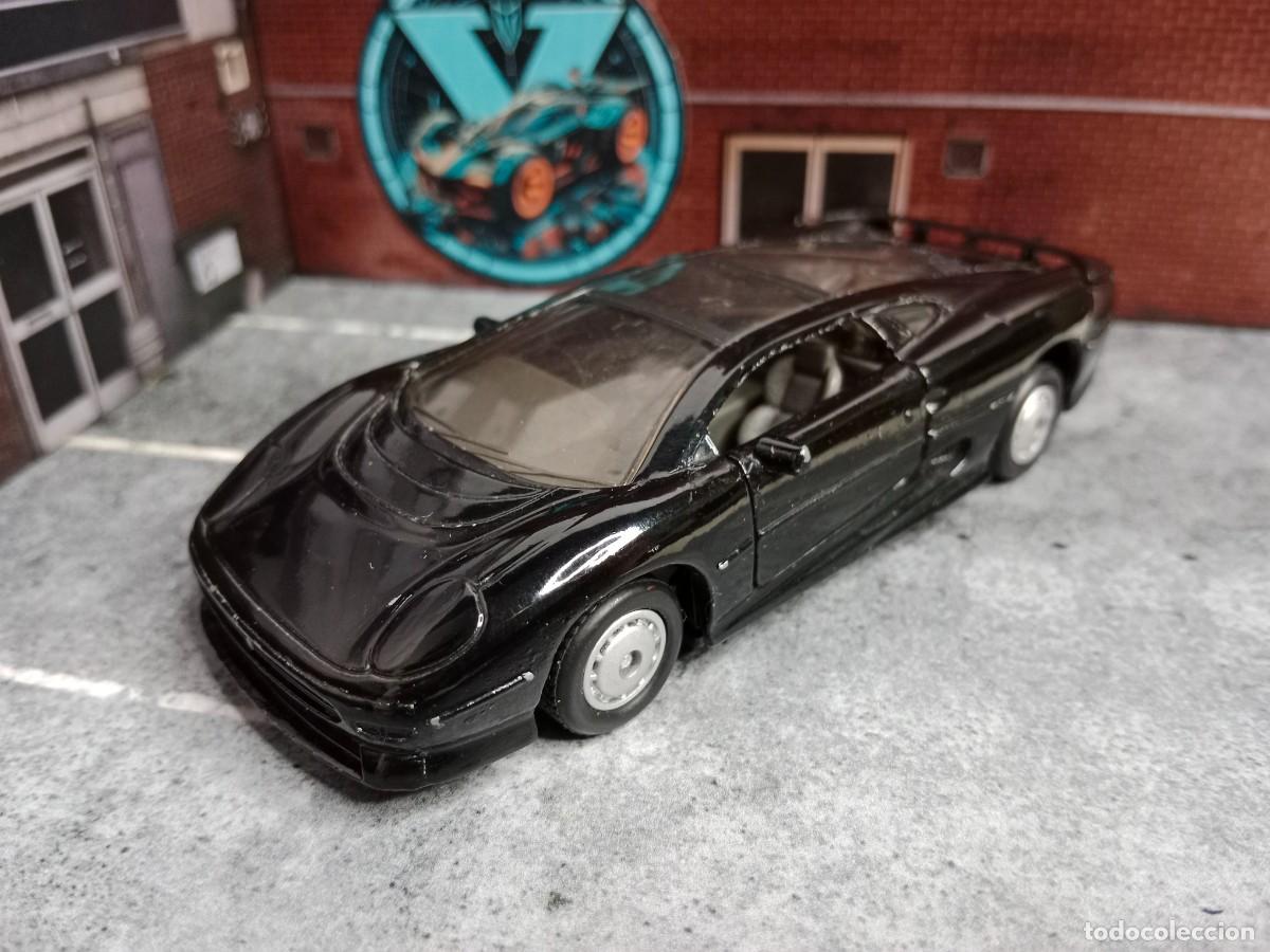 Coches a escala: Jaguar XJ220 Maisto Shell 1/40 Pullback - Foto 1