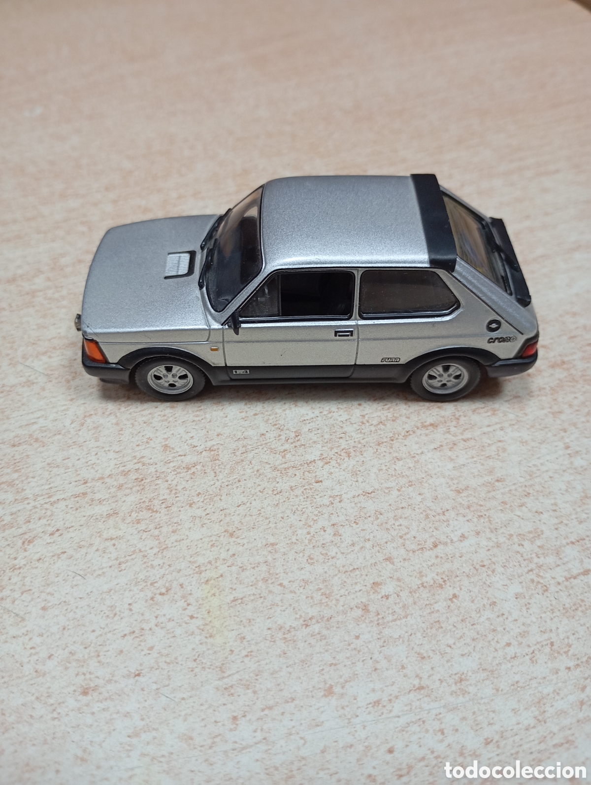 Coches a escala: Seat Fura Crono, con matr&iacute;cula de Barcelona,color gris, a&ntilde;o 1982, escala 1:43