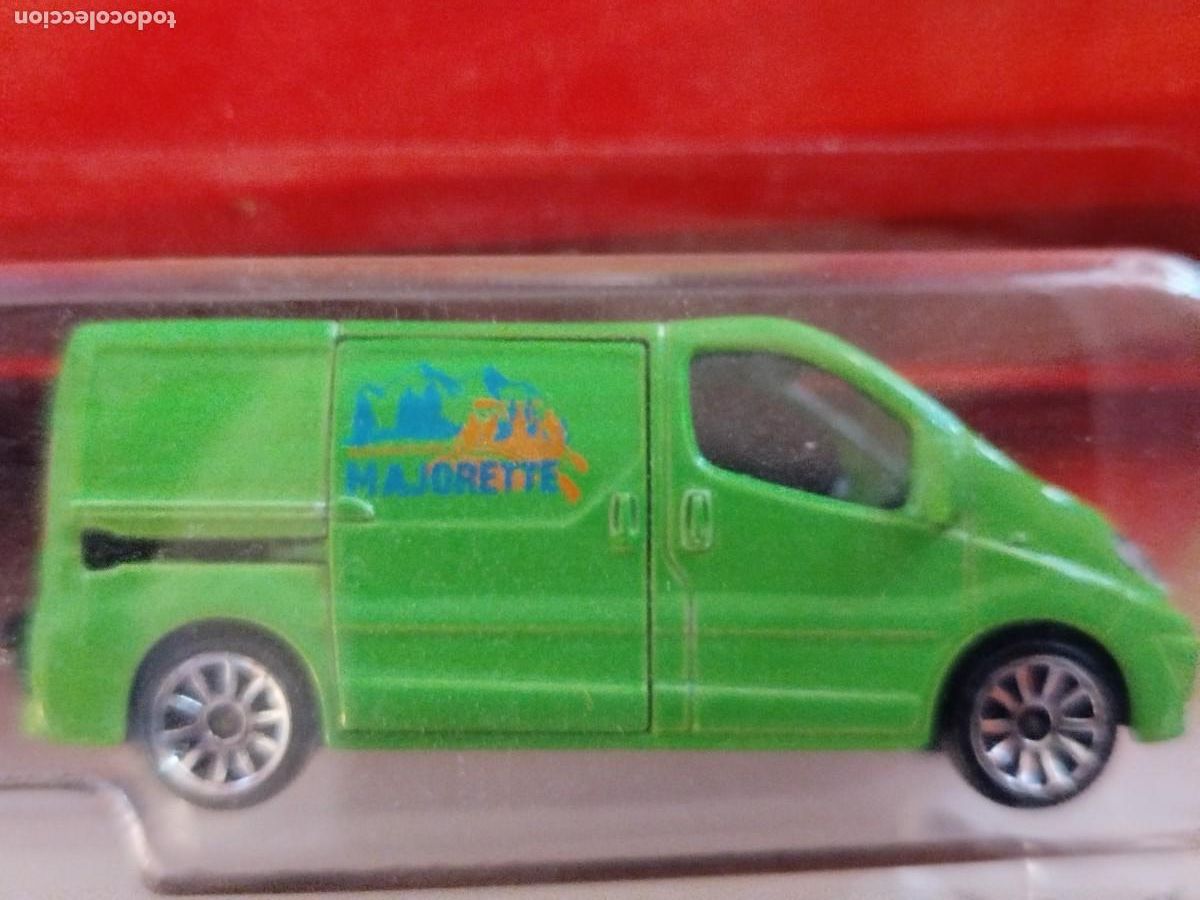 Coches a escala: MAJORETTE RENAULT TRAFIC ECH 1/64 - Foto 3