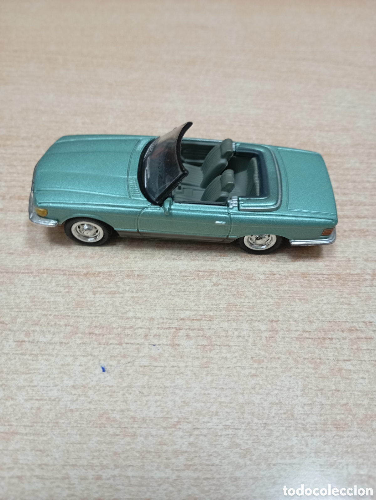 Coches a escala: Mercedes Benz 350 LS, color verde claro, del a&ntilde;o 1971, escala 1:43