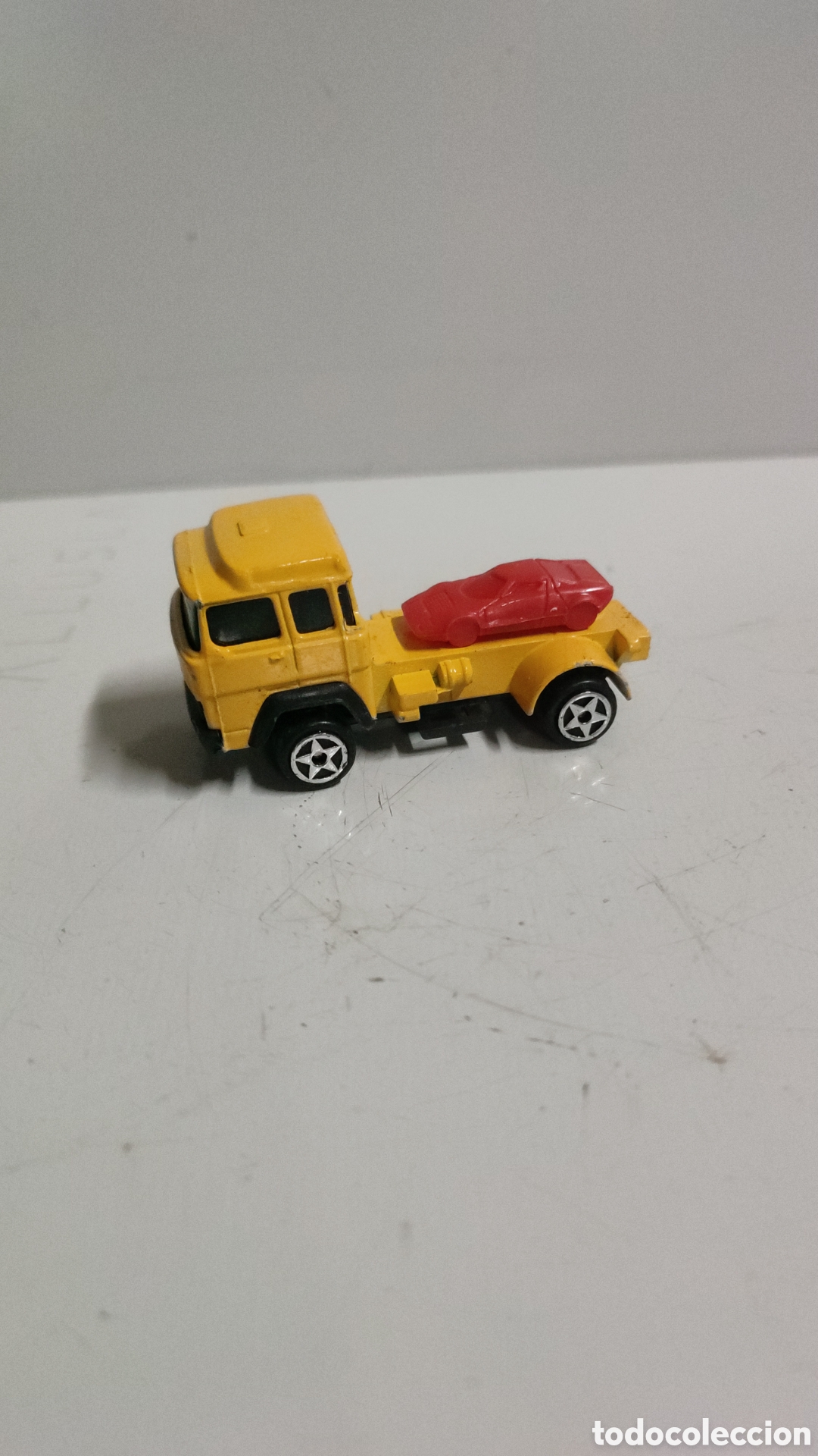 Coches a escala: Cami&oacute;n porta coches Guisval. Pieza de almac&eacute;n, leer bien descripcion. Pieza rara.