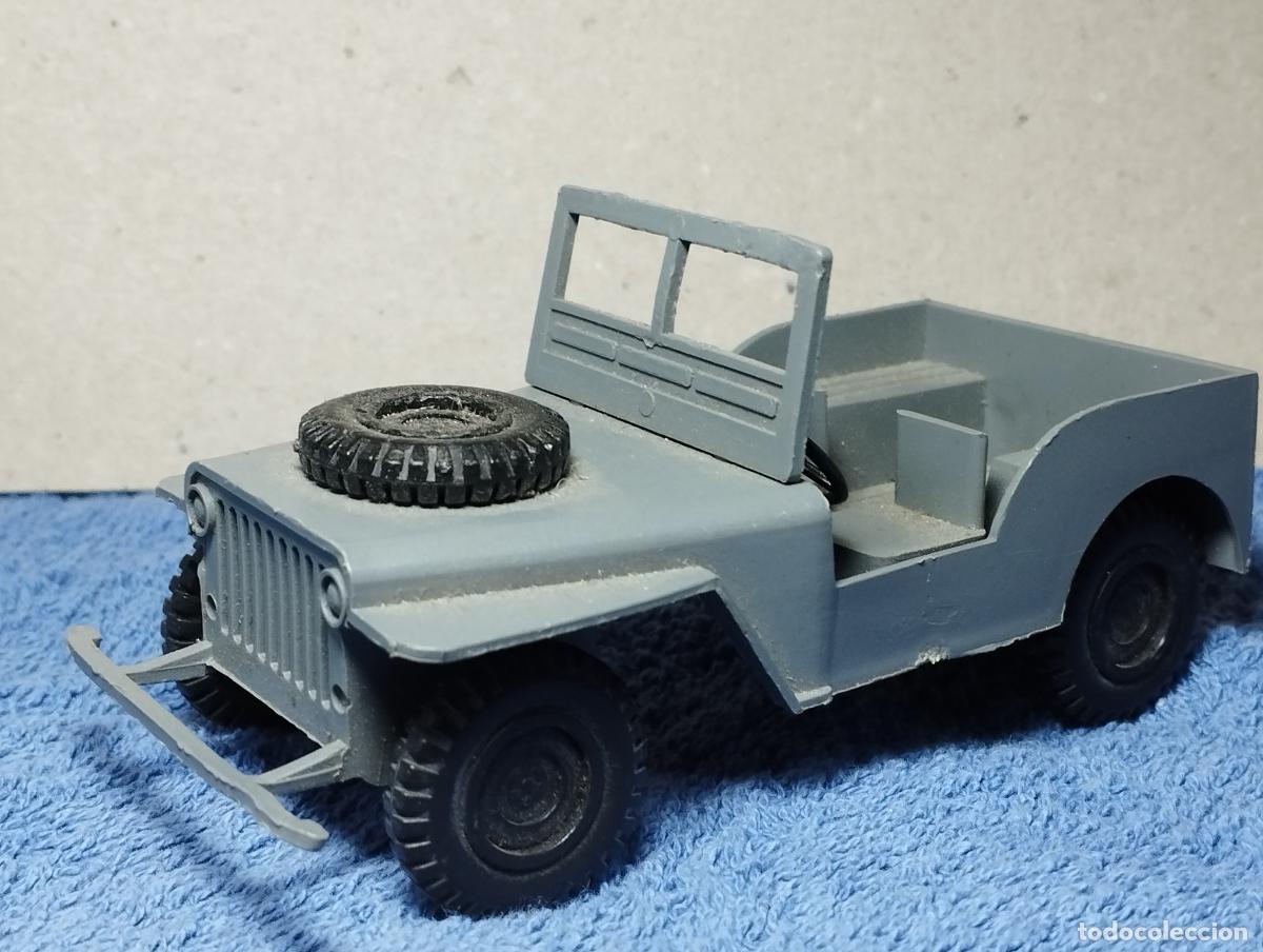 Coches a escala: JEEP EJERCITO MILITAR PLASTICO KIOSKO BARATIJAS VAM SHAMBRES LA ILUSION BULLYCAN PIPERO CARAMELOS