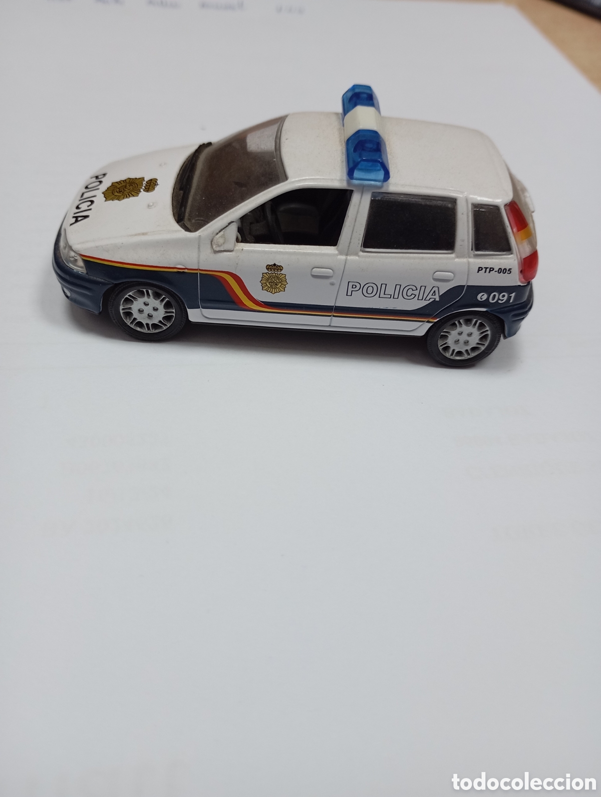Coches a escala: Fiat Punto Polic&iacute;a Nacional, escala 1:43