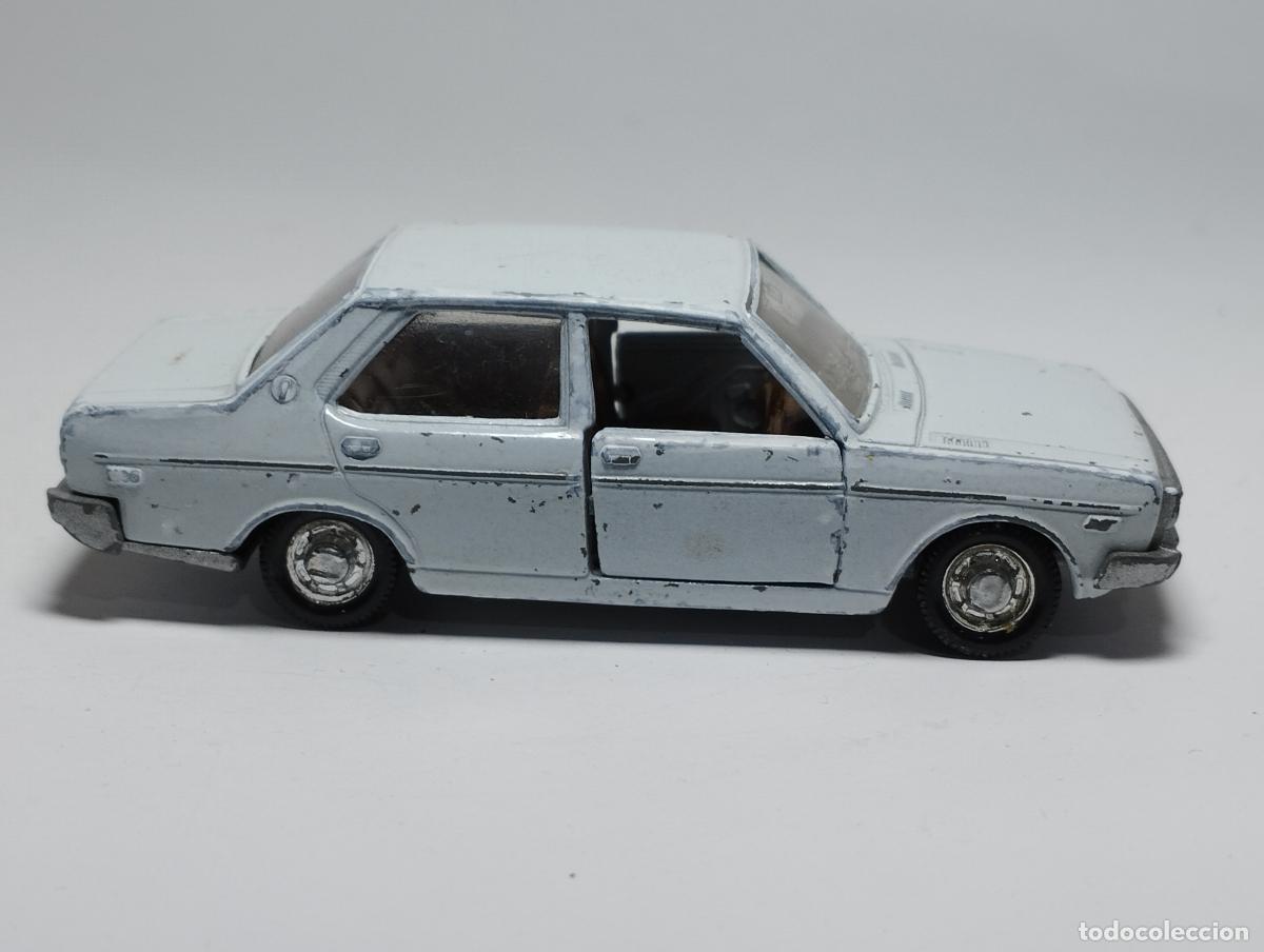 Coches a escala: SEAT 131 E DE LA MARCA MINI MIRA 1,64 PRIMERA SERIE CHASIS METAL