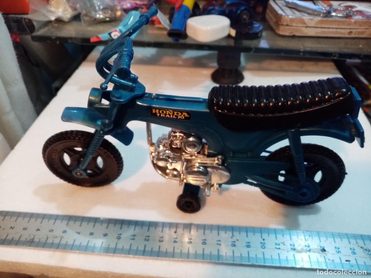 Coches a escala: MOTO HONDA -FABRICADA EN ESPA&Ntilde;A POR SHAMBRES - PLASTICO - - COCHE