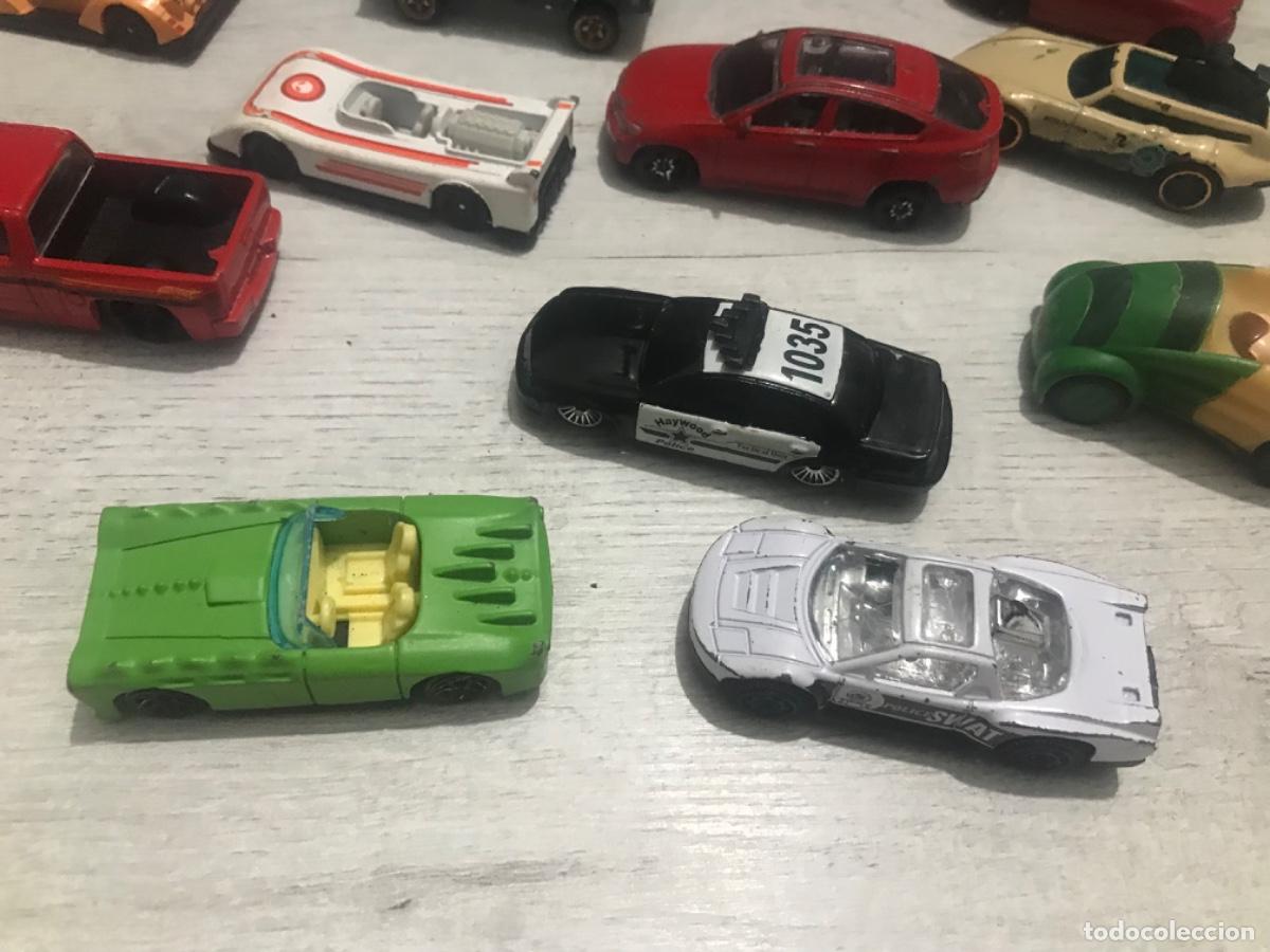 Coches a escala: Lote de 14 coches variados - Foto 19