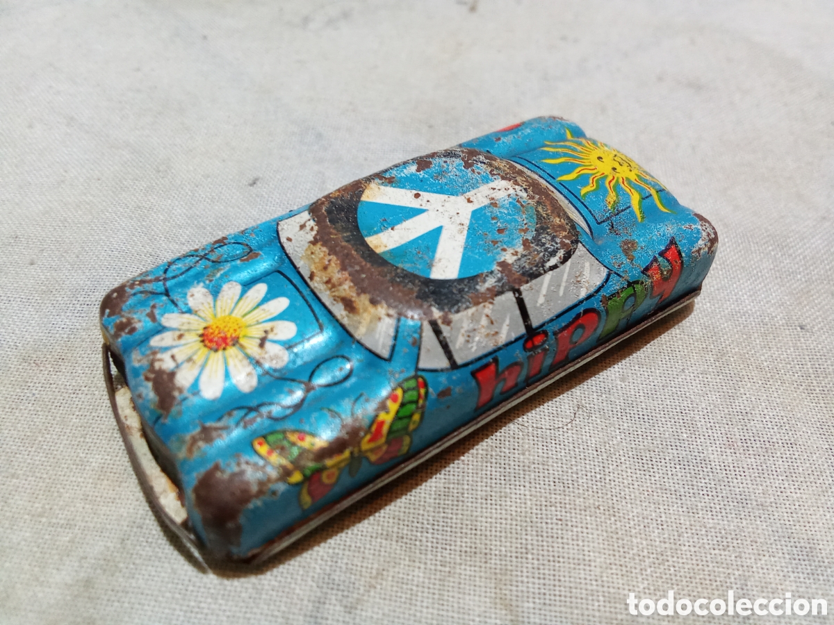 Auto in scala: ANTIGUO COCHE DE HOJALATA