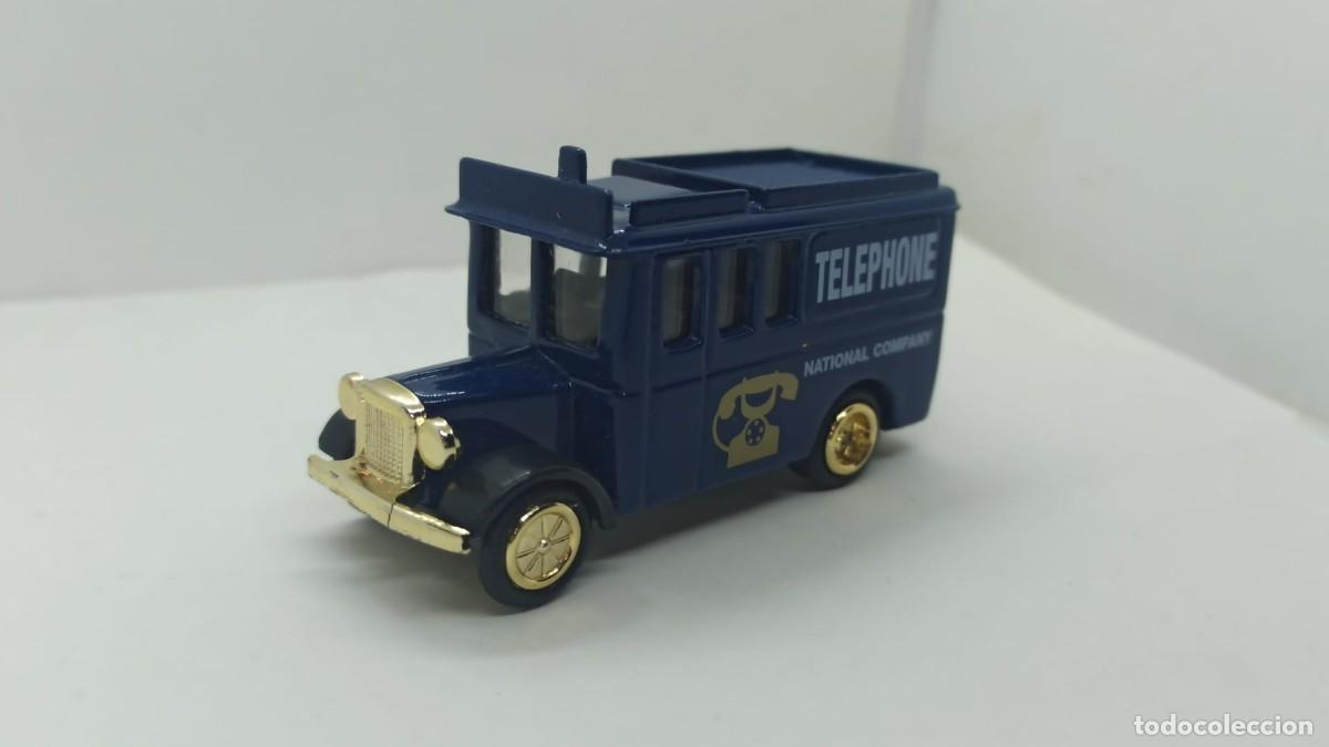 Carros em escala: Cami&oacute;n telephone national company escala Golden Wheel Diecast