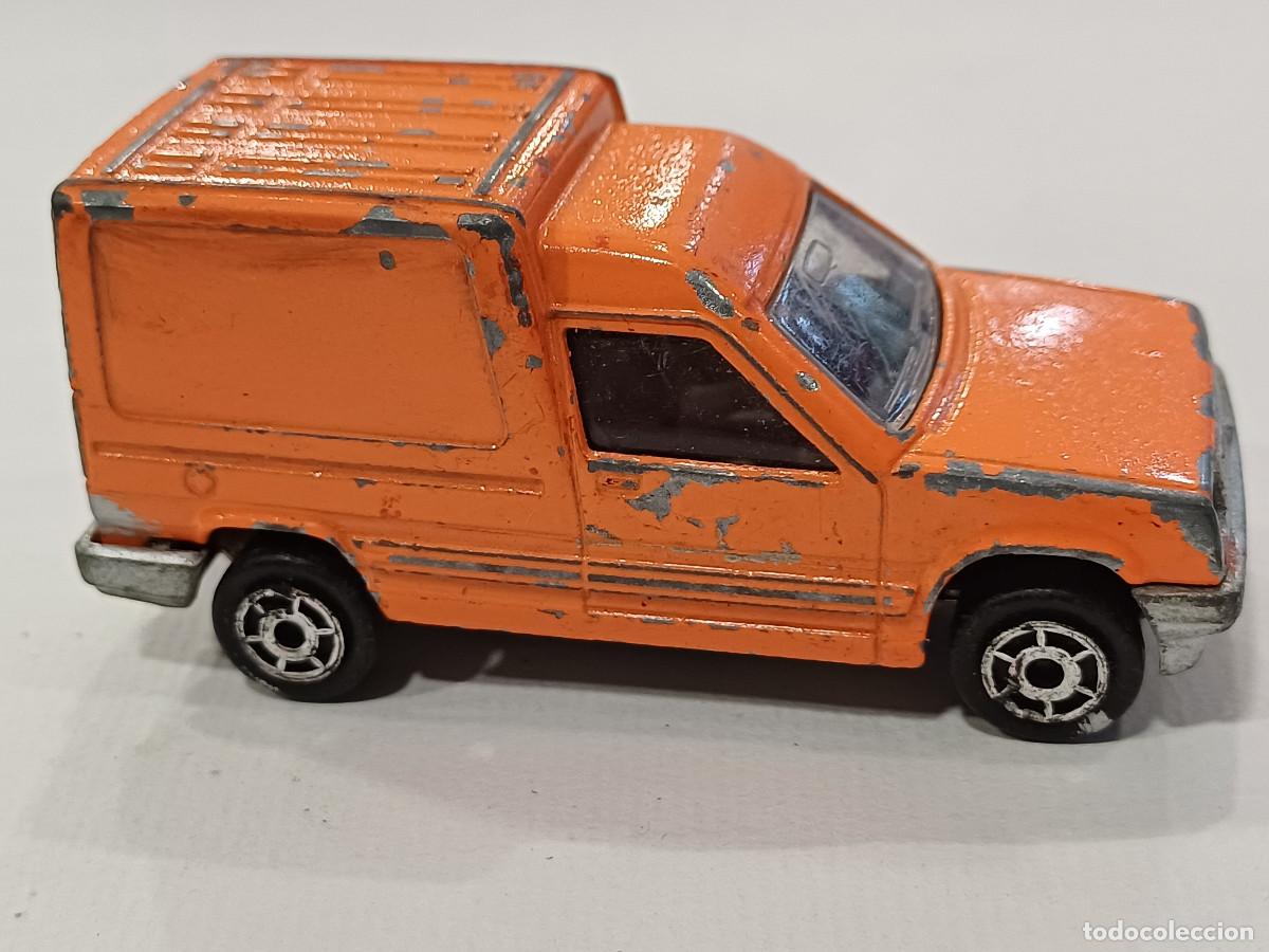 Coches a escala: RENAULT EXPRESS DE MAJORETTE. - Foto 3