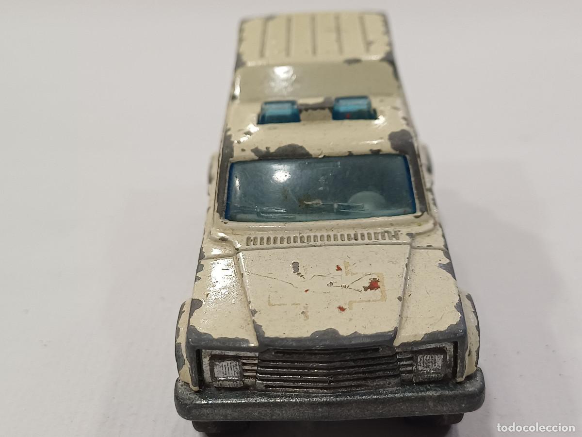 Coches a escala: AMBULANCIA DE MAJORETTE. - Foto 2