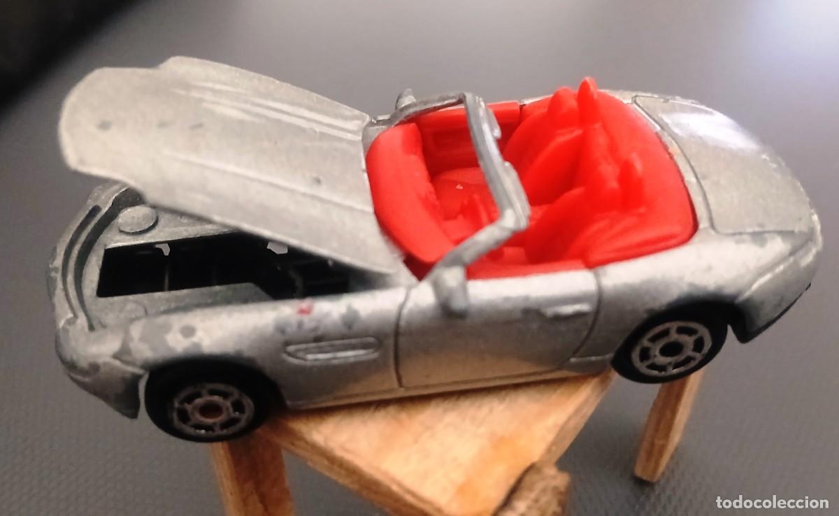 Coches a escala: Majorette BMW Z8 usado, sin motor - Foto 1