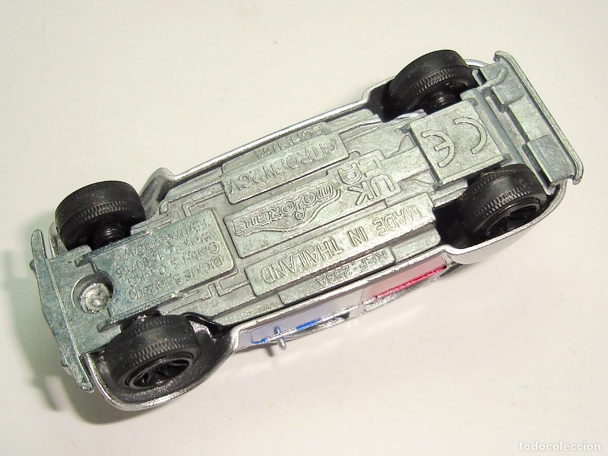 Coches a escala: CITROEN 2CV PLATA MAJORETTE ESCALA 1:64 NEW - Foto 8