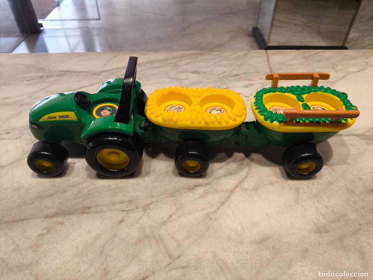 Modellautos: Tractor John Deere con vagones adjuntos por ERTL con sonido animales y m&uacute;sica