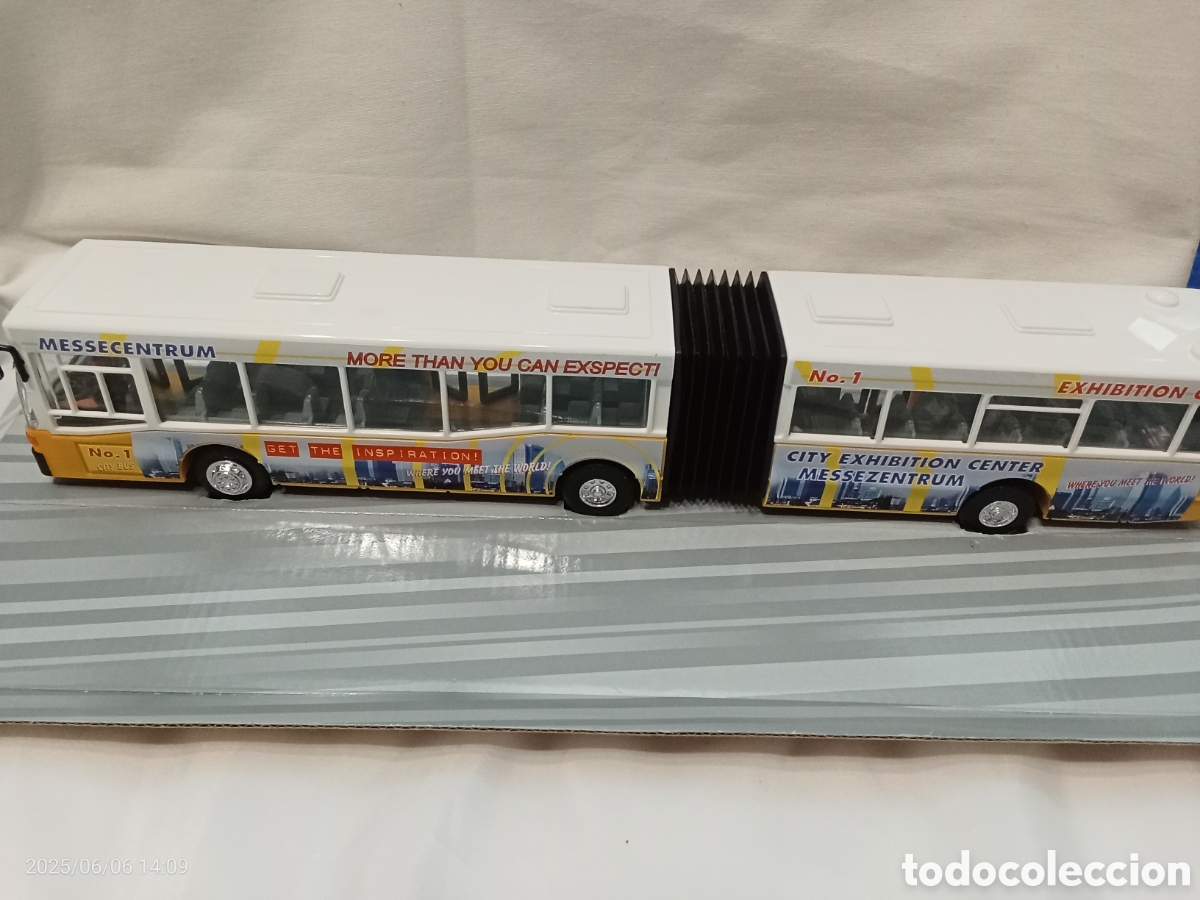 Coches a escala: BUS ARTICULADO MERCEDES MAN