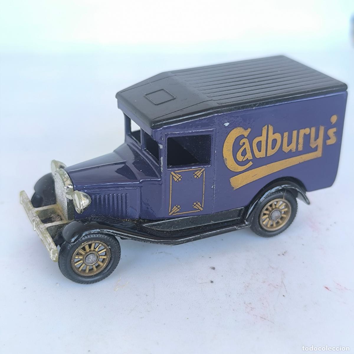 Carros em escala: Lledo cami&oacute;n , Model A Ford Van, Cadbury&rsquo;s