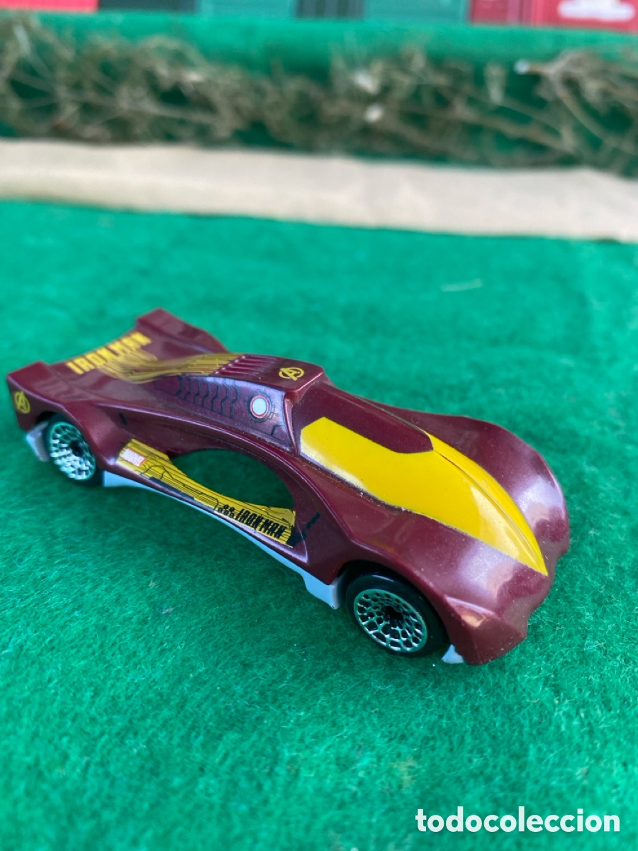 Voitures &agrave; l'&eacute;chelle: Coche hot weels marvel iron man