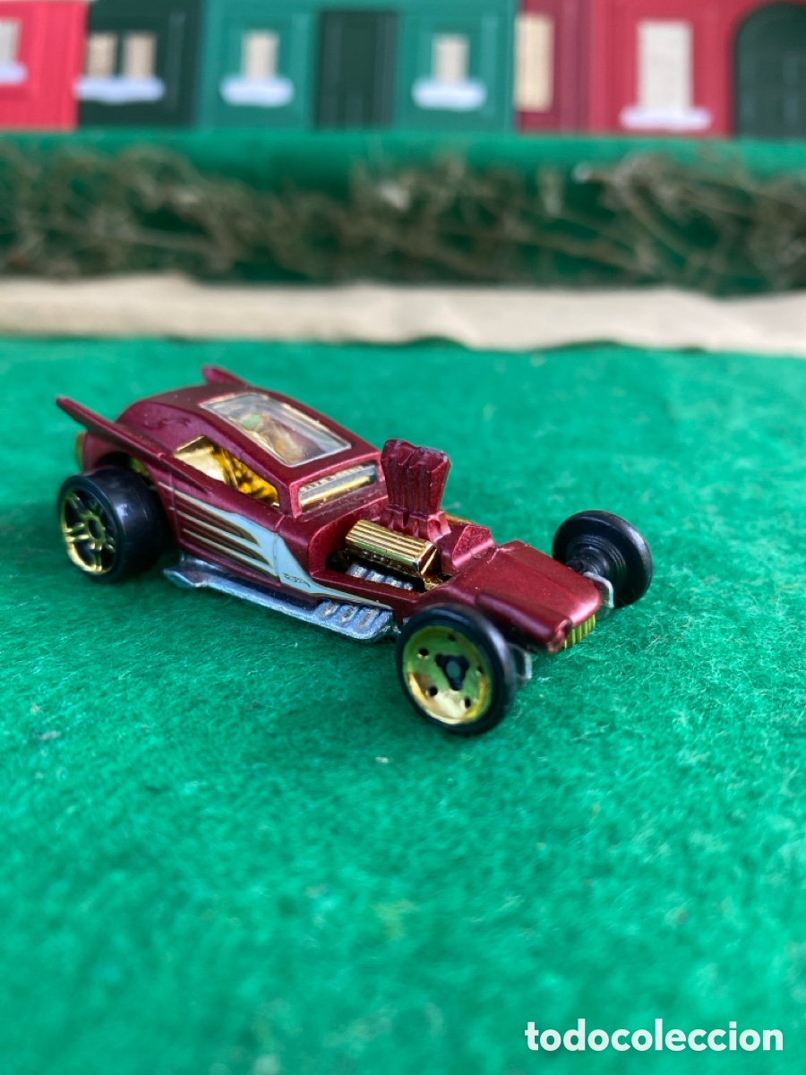 Voitures &agrave; l'&eacute;chelle: Coche hot weels fa gula rojo 2013
