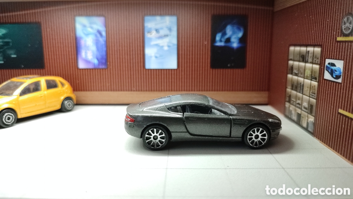 Coches a escala: MAJORETTE - Aston Mart&iacute;n DB9 - Foto 4