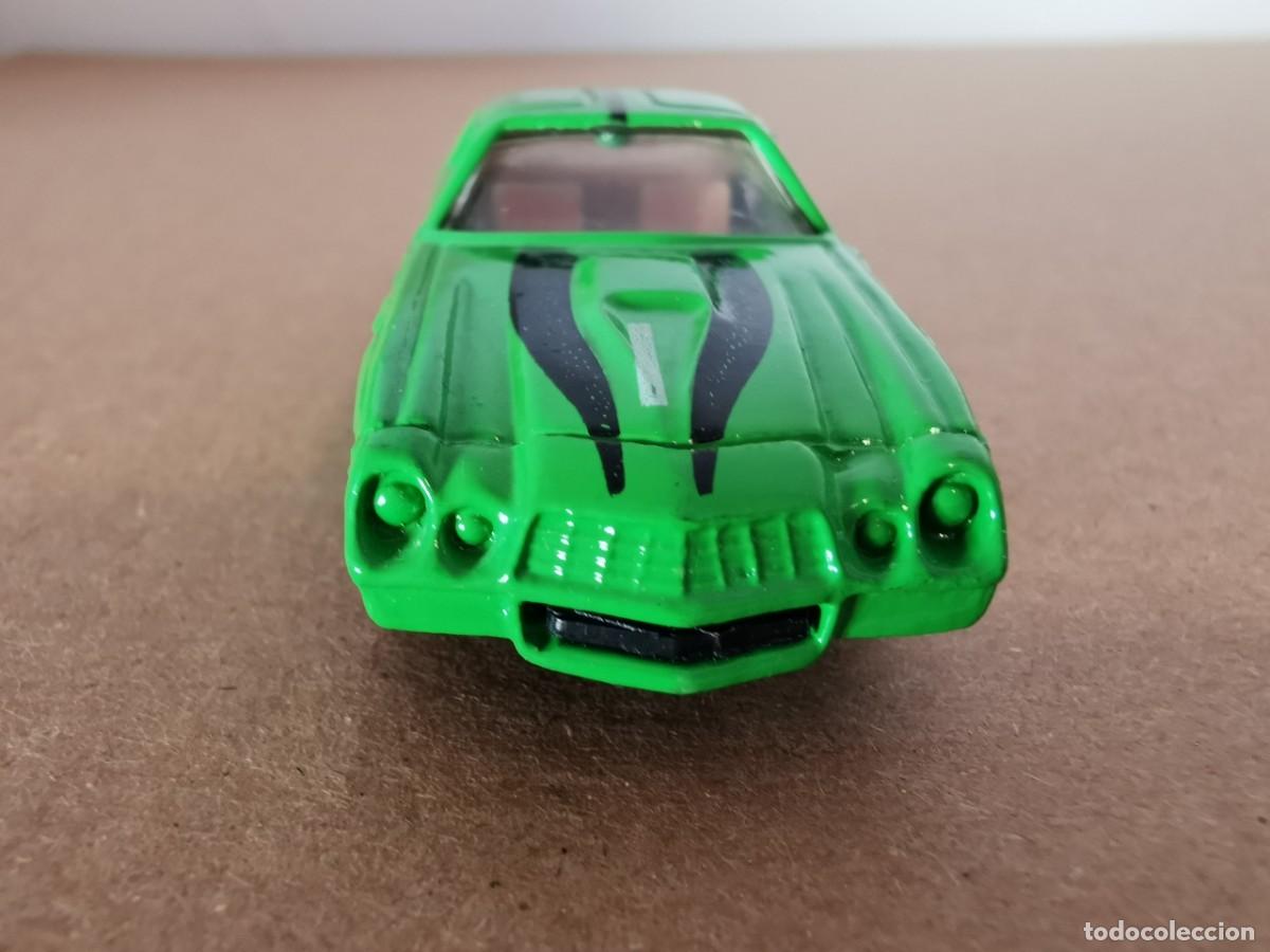 Coches a escala: Chevrolet Camaro 1/64 - Foto 2