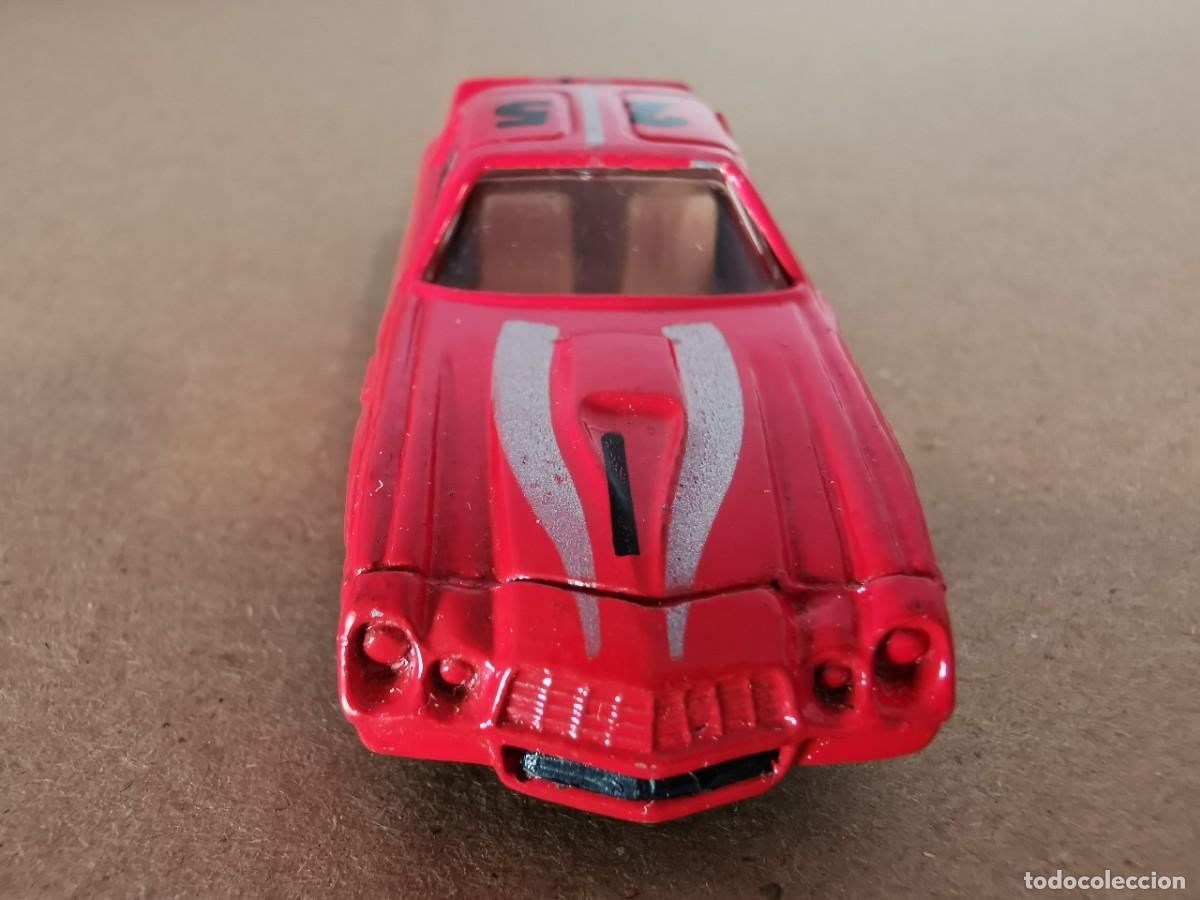 Coches a escala: Chevrolet Camaro 1/64 - Foto 2