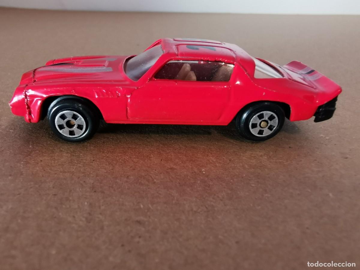Coches a escala: Chevrolet Camaro 1/64 - Foto 3