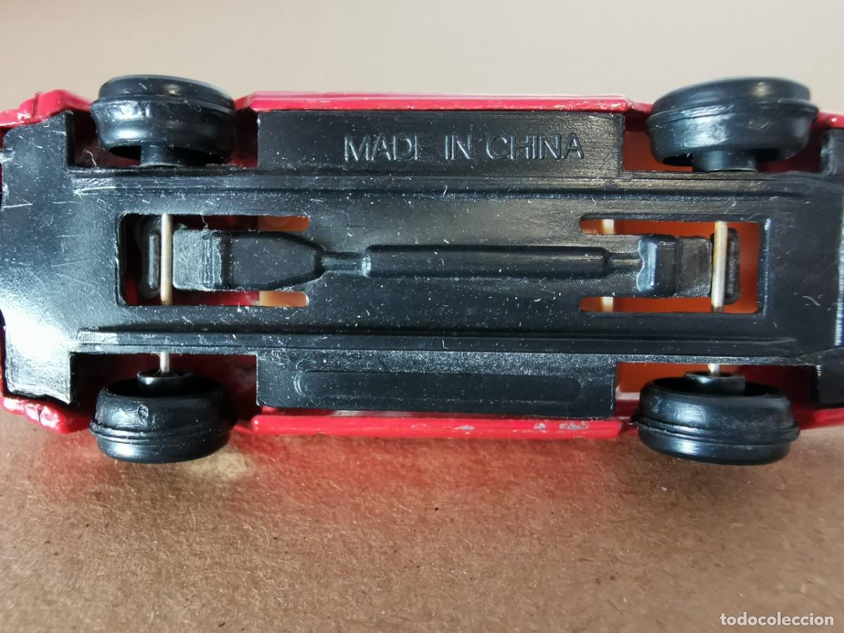 Coches a escala: Chevrolet Camaro 1/64 - Foto 5