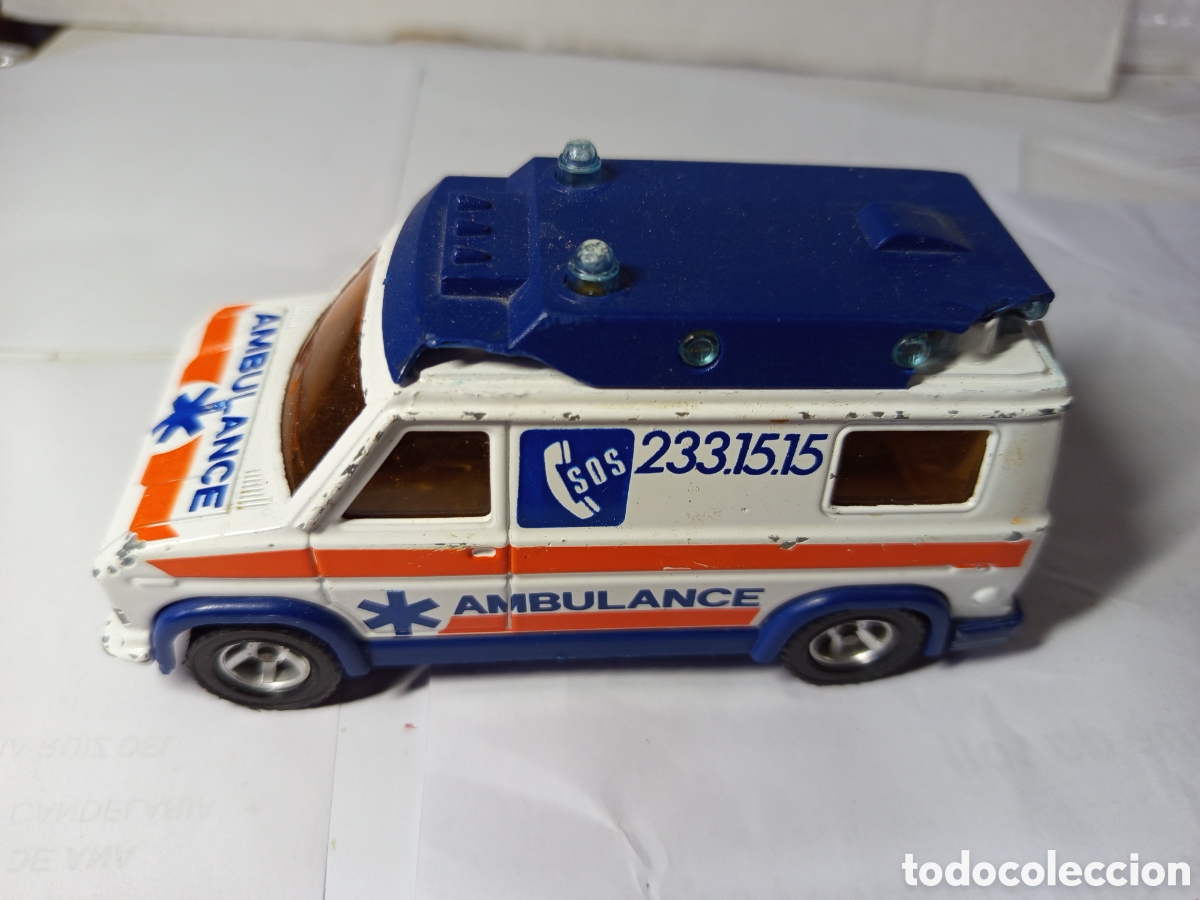 Coches a escala: Ambulancia Majorette - Foto 2