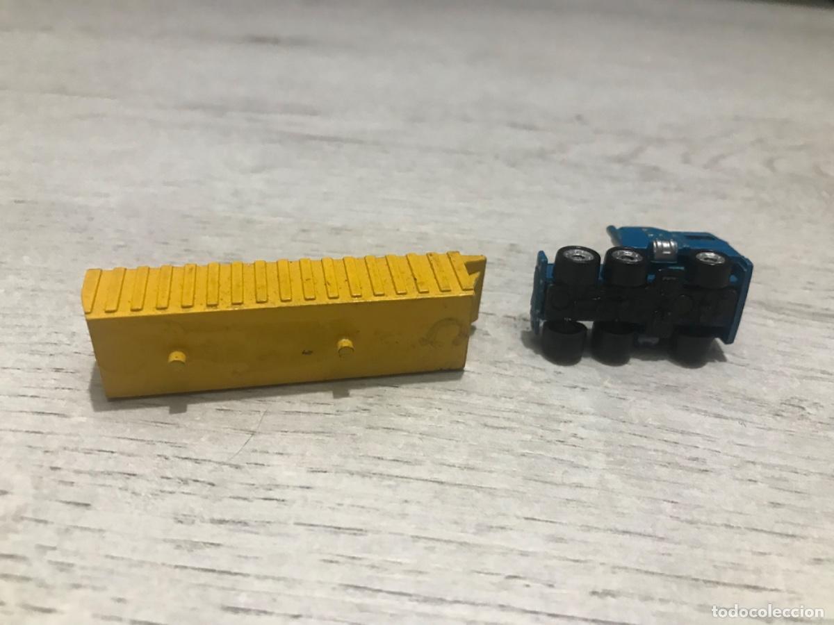 Coches a escala: Lote de 2 camiones micromachin - Foto 16