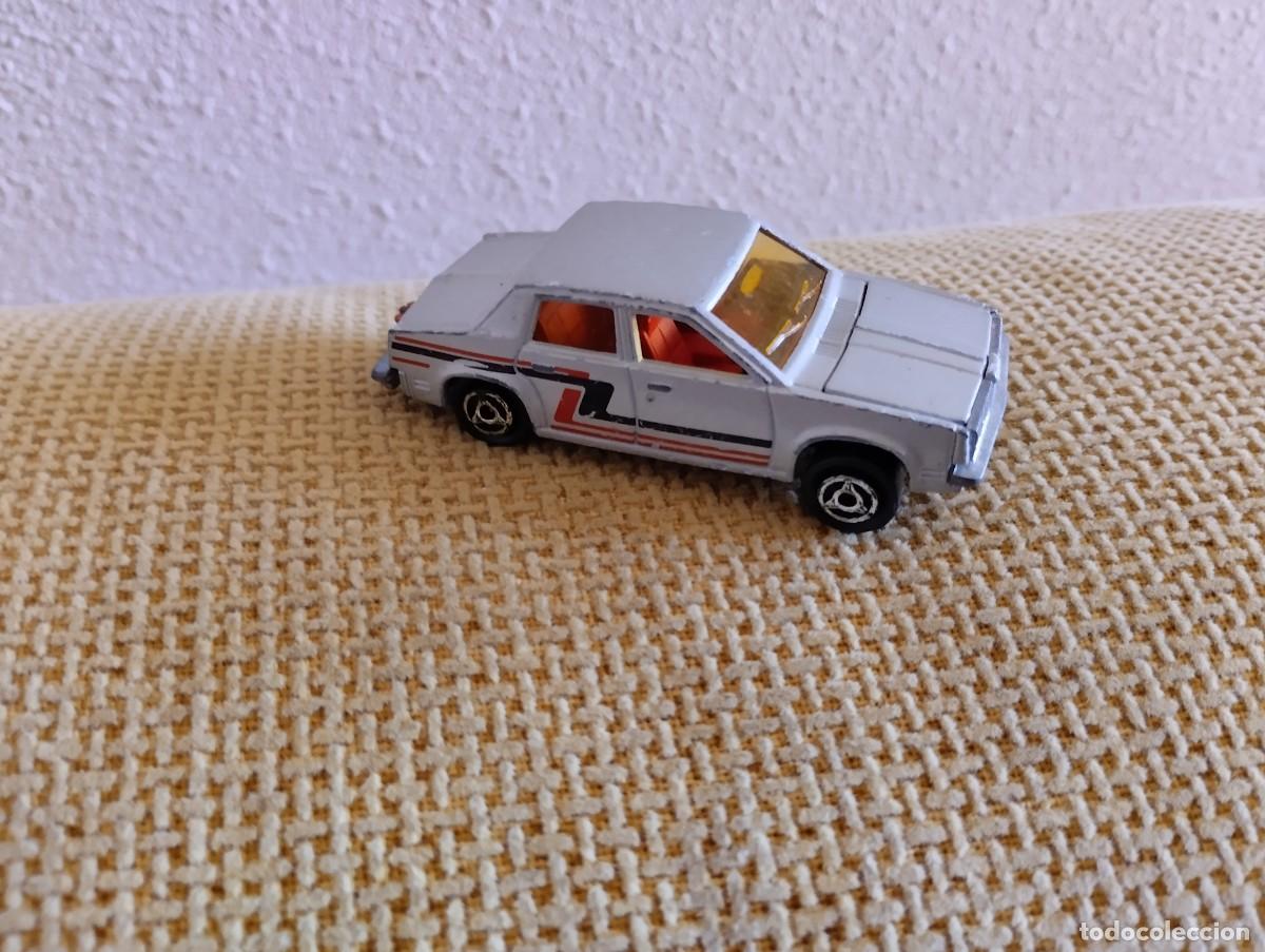 Coches a escala: OLDSMOBILE Majorette n&deg; 253 - Foto 3