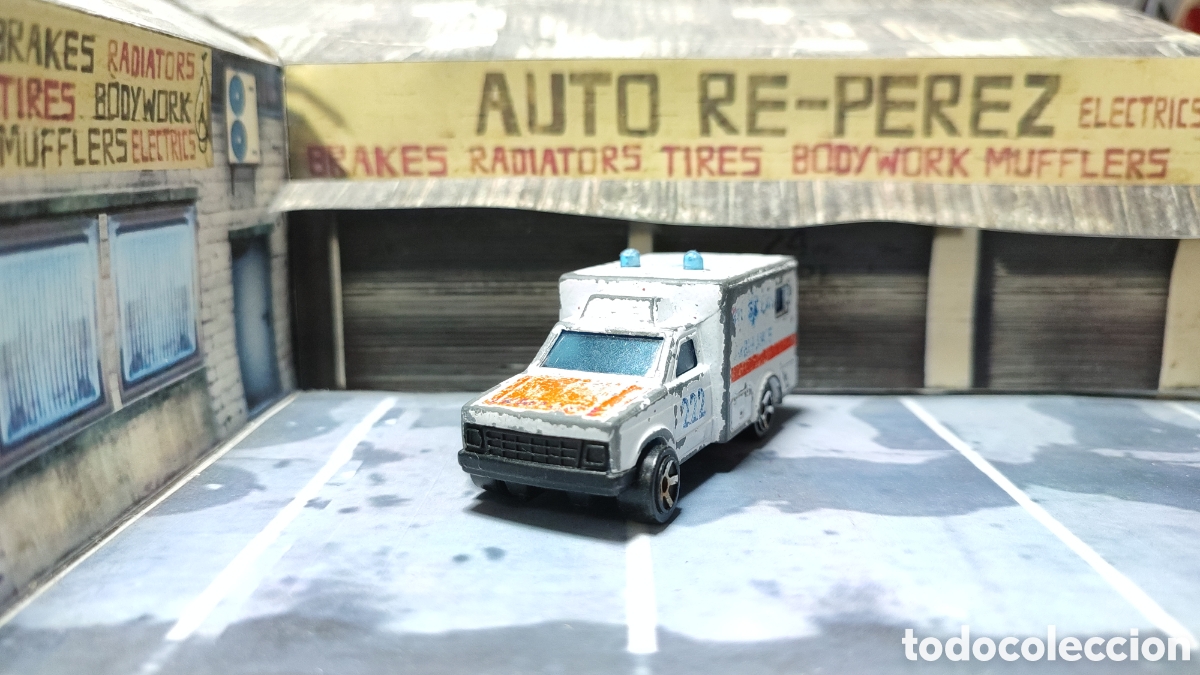 Coches a escala: MAJORETTE - Ambulance* - Foto 1